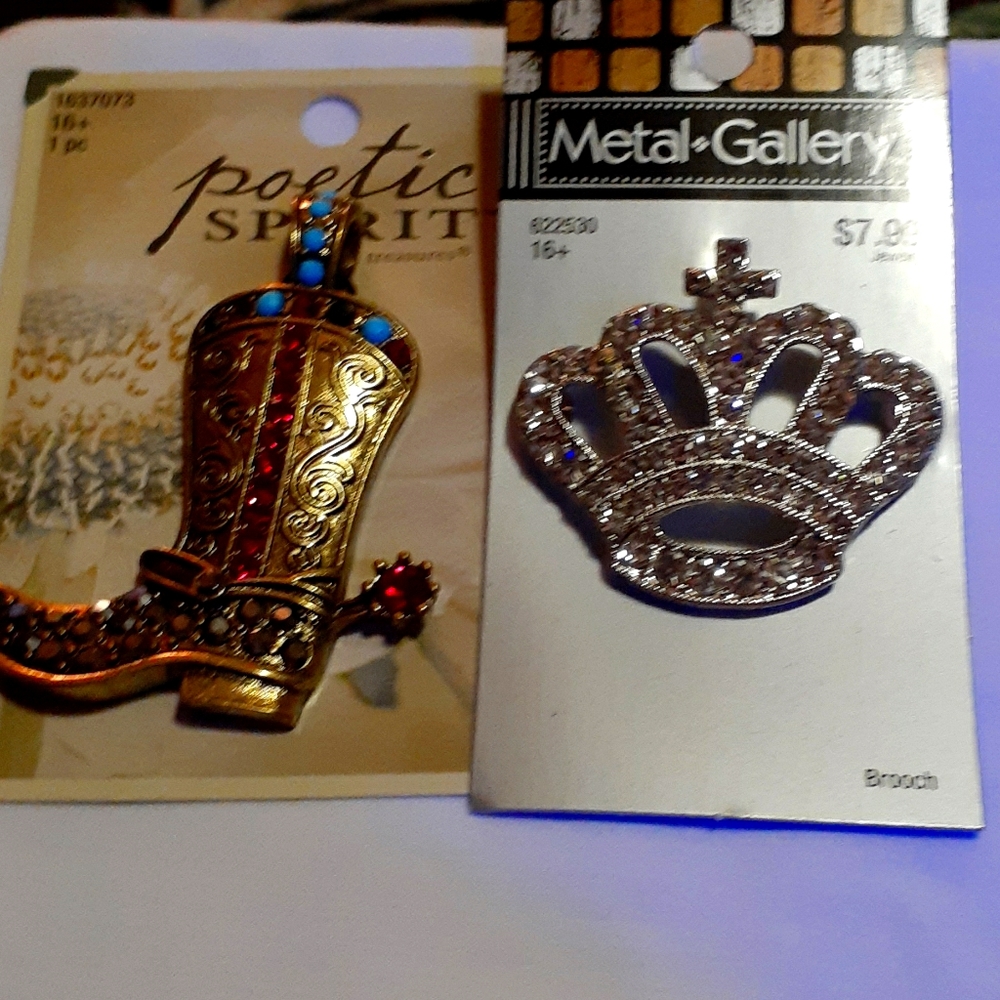 Brand new lockets, other charms, for jewelry makin